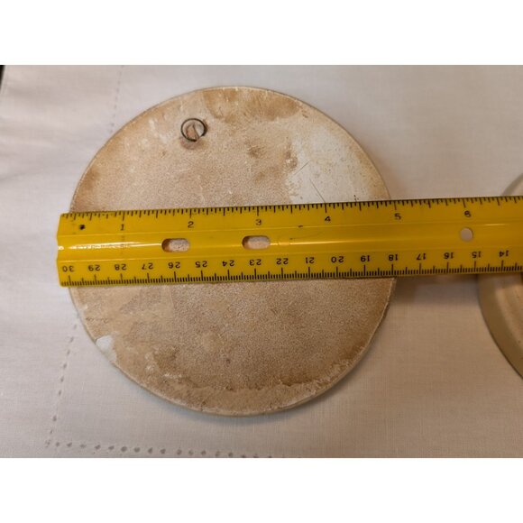 Vintage Chalkware Jesus & Mary Round Wall Plaques Religious Decor 5" Diameter - Picture 9 of 9